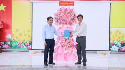 PHÓ CHỦ TỊCH THƯỜNG TRỰC UBND TỈNH ĐỒNG THÁP TRẦN VĂN DŨNG ĐẾN THĂM, CHÚC MỪNG BỆNH VIỆN ĐA KHOA KHU VỰC CAI LẬY NHÂN KỶ NIỆM 71 NĂM NGÀY THẦY THUỐC VIỆT NAM  (27/02/1955 - 27/02/2026)